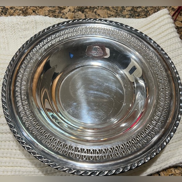 WM Rogers Silverplate - Picture 7 of 8